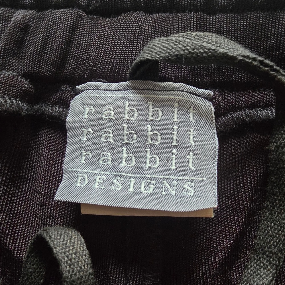 Rabbit Rabbit Rabbit Designs Black Silver Metallic Two Piece Pant Set Size 8&10 - Picture 16 of 16